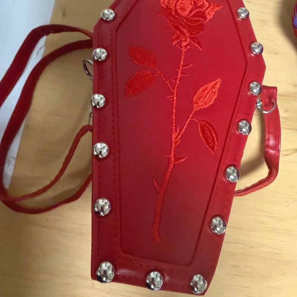 Red Coffin-Shaped Bag with Rose Embroidery - Picture 3 of 3